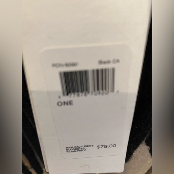 Guess BNWTs cowl neck poncho sweater - Picture 4 of 4